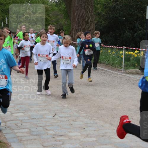 25.04.2026 - Das Zehntel Zöllner http://msf.ph/oto/9595978 25.04.2026 10:44:09 Laufen 6813 meine-sportfotos.de