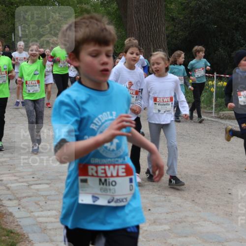 25.04.2026 - Das Zehntel Zöllner http://msf.ph/oto/9595982 25.04.2026 10:44:09 Laufen 6813, 5114 meine-sportfotos.de