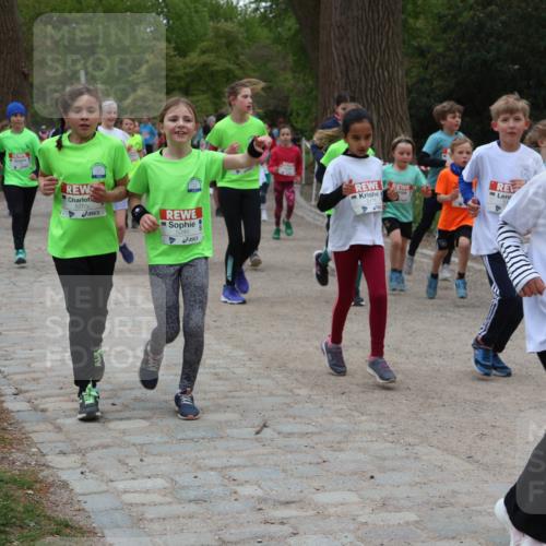 25.04.2026 - Das Zehntel Zöllner http://msf.ph/oto/9595988 25.04.2026 10:44:10 Laufen 5265, 5107, 5 meine-sportfotos.de