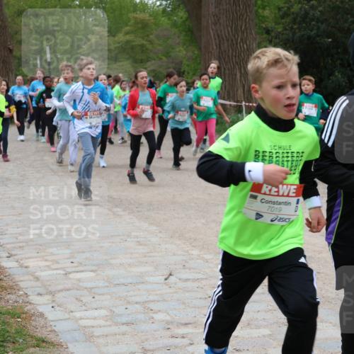 25.04.2026 - Das Zehntel Zöllner http://msf.ph/oto/9596029 25.04.2026 10:44:20 Laufen 229, 888, 7019 meine-sportfotos.de