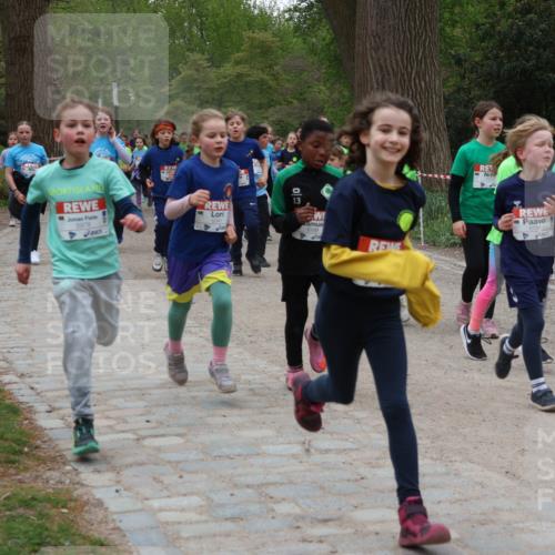 25.04.2026 - Das Zehntel Zöllner http://msf.ph/oto/9596048 25.04.2026 10:44:23 Laufen 5978, 03, 6188, 6196 meine-sportfotos.de