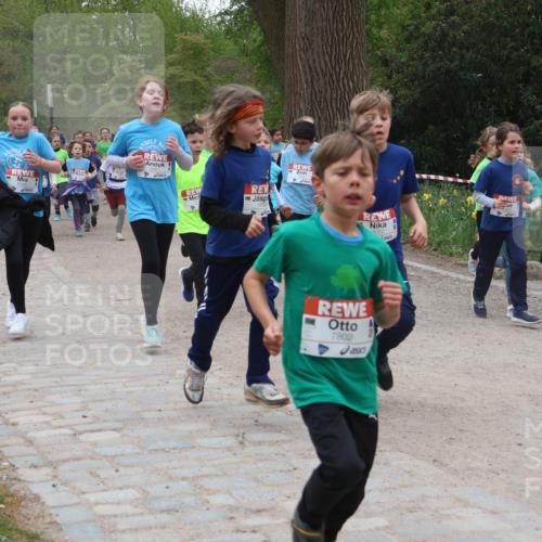 25.04.2026 - Das Zehntel Zöllner http://msf.ph/oto/9596061 25.04.2026 10:44:26 Laufen 7802 meine-sportfotos.de