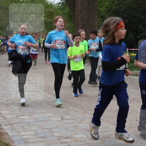 25.04.2026 - Das Zehntel Zöllner http://msf.ph/oto/9596066 25.04.2026 10:44:27 Laufen 6949, 6927, 25, 5382 meine-sportfotos.de