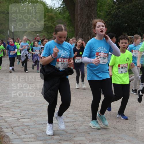 25.04.2026 - Das Zehntel Zöllner http://msf.ph/oto/9596070 25.04.2026 10:44:27 Laufen 6949, 6927 meine-sportfotos.de