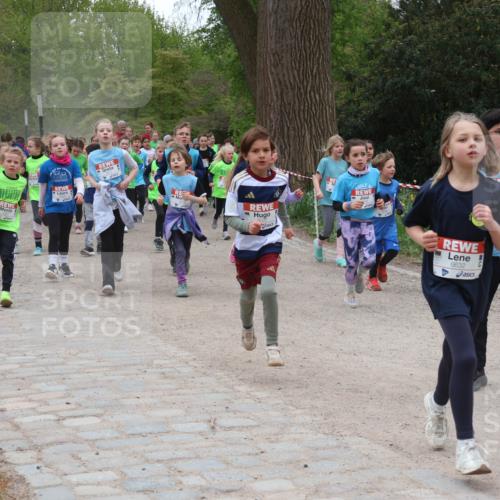 25.04.2026 - Das Zehntel Zöllner http://msf.ph/oto/9596077 25.04.2026 10:44:29 Laufen 6632 meine-sportfotos.de
