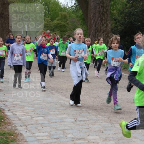 25.04.2026 - Das Zehntel Zöllner http://msf.ph/oto/9596087 25.04.2026 10:44:31 Laufen 7671, 7676 meine-sportfotos.de