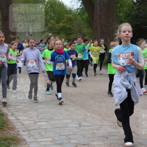 25.04.2026 - Das Zehntel Zöllner http://msf.ph/oto/9596092 25.04.2026 10:44:32 Laufen 767 meine-sportfotos.de