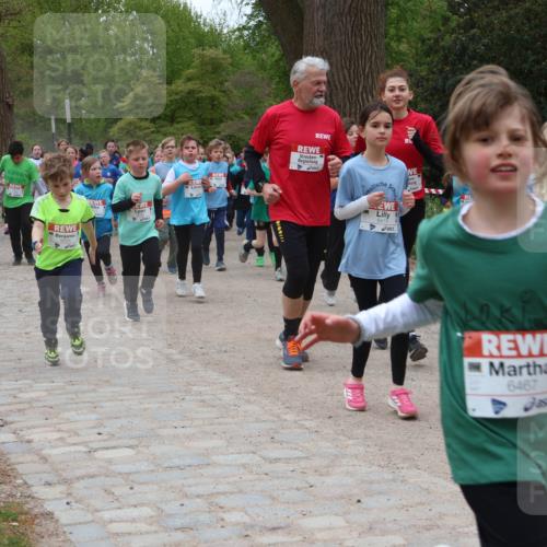 25.04.2026 - Das Zehntel Zöllner http://msf.ph/oto/9596130 25.04.2026 10:44:38 Laufen 6005, 6410, 6467, 91 meine-sportfotos.de
