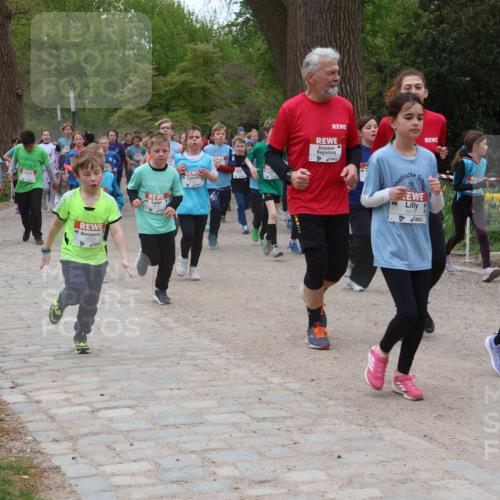 25.04.2026 - Das Zehntel Zöllner http://msf.ph/oto/9596132 25.04.2026 10:44:38 Laufen 65, 6005, 6419 meine-sportfotos.de