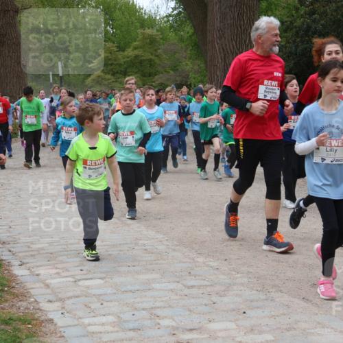 25.04.2026 - Das Zehntel Zöllner http://msf.ph/oto/9596134 25.04.2026 10:44:39 Laufen 6419 meine-sportfotos.de