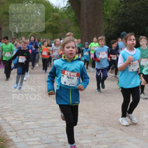 25.04.2026 - Das Zehntel Zöllner http://msf.ph/oto/9596146 25.04.2026 10:44:41 Laufen 5678, 6033 meine-sportfotos.de
