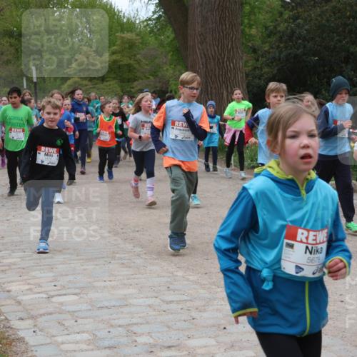 25.04.2026 - Das Zehntel Zöllner http://msf.ph/oto/9596147 25.04.2026 10:44:41 Laufen 5678, 5768 meine-sportfotos.de