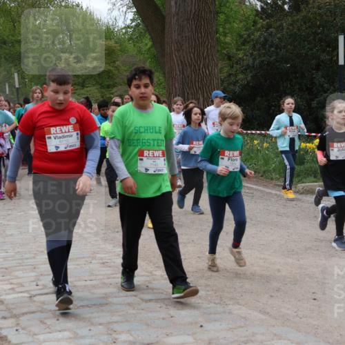 25.04.2026 - Das Zehntel Zöllner http://msf.ph/oto/9596175 25.04.2026 10:44:46 Laufen 6110, 7143, 7844, 5339 meine-sportfotos.de