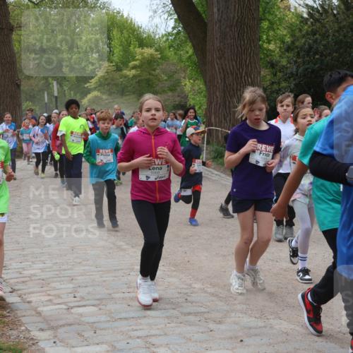 25.04.2026 - Das Zehntel Zöllner http://msf.ph/oto/9596233 25.04.2026 10:44:56 Laufen 6968, 6366 meine-sportfotos.de