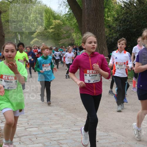 25.04.2026 - Das Zehntel Zöllner http://msf.ph/oto/9596237 25.04.2026 10:44:57 Laufen 7045, 6968, 6969, 16 meine-sportfotos.de