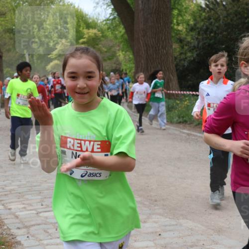 25.04.2026 - Das Zehntel Zöllner http://msf.ph/oto/9596241 25.04.2026 10:44:58 Laufen 6968 meine-sportfotos.de