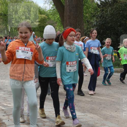 25.04.2026 - Das Zehntel Zöllner http://msf.ph/oto/9596307 25.04.2026 10:45:11 Laufen 6238, 7617, 7630, 7610 meine-sportfotos.de