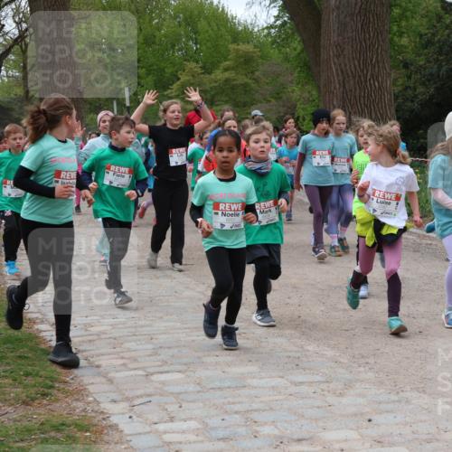 25.04.2026 - Das Zehntel Zöllner http://msf.ph/oto/9596355 25.04.2026 10:45:21 Laufen 6001 meine-sportfotos.de