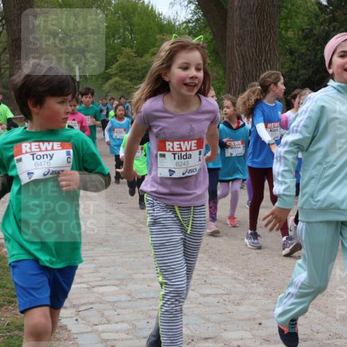 25.04.2026 - Das Zehntel Zöllner http://msf.ph/oto/9596371 25.04.2026 10:45:24 Laufen 6476, 6243, 6245 meine-sportfotos.de