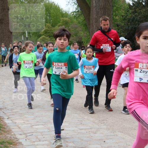 25.04.2026 - Das Zehntel Zöllner http://msf.ph/oto/9596390 25.04.2026 10:45:27 Laufen 7343, 7826, 6485 meine-sportfotos.de