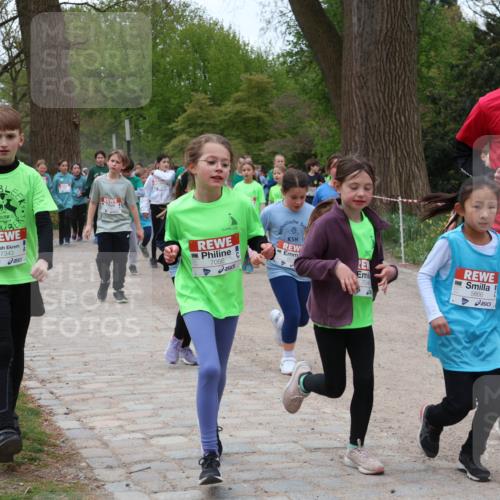 25.04.2026 - Das Zehntel Zöllner http://msf.ph/oto/9596395 25.04.2026 10:45:29 Laufen 7343, 7056, 704, 5, 5666 meine-sportfotos.de