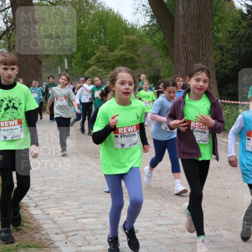 25.04.2026 - Das Zehntel Zöllner http://msf.ph/oto/9596397 25.04.2026 10:45:29 Laufen 7343, 5, 7056, 7046, 5666 meine-sportfotos.de