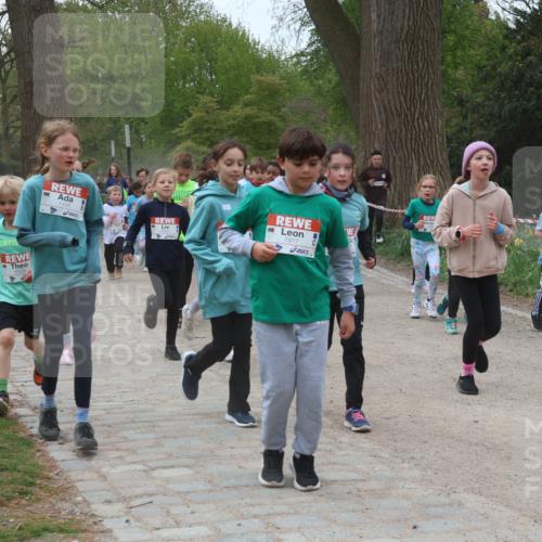25.04.2026 - Das Zehntel Zöllner http://msf.ph/oto/9596431 25.04.2026 10:45:36 Laufen 7817 meine-sportfotos.de