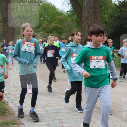 25.04.2026 - Das Zehntel Zöllner http://msf.ph/oto/9596435 25.04.2026 10:45:36 Laufen 5938, 7495, 7817 meine-sportfotos.de
