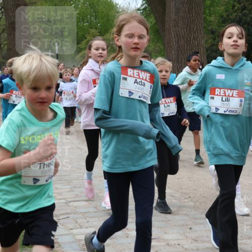 25.04.2026 - Das Zehntel Zöllner http://msf.ph/oto/9596441 25.04.2026 10:45:37 Laufen 5938, 7495, 6690, 7510, 7528 meine-sportfotos.de