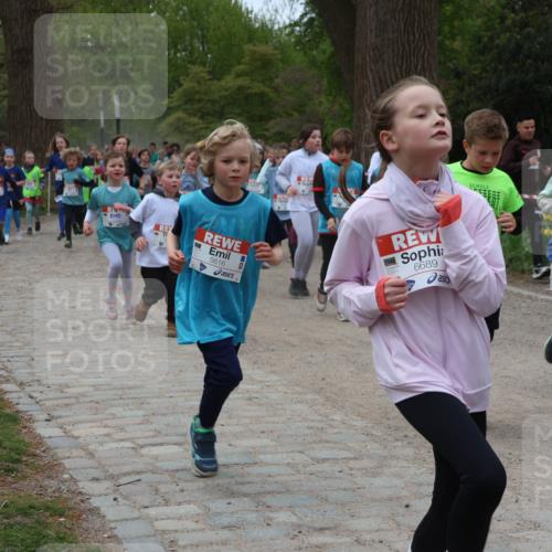 25.04.2026 - Das Zehntel Zöllner http://msf.ph/oto/9596446 25.04.2026 10:45:38 Laufen 5616, 7099, 6689 meine-sportfotos.de