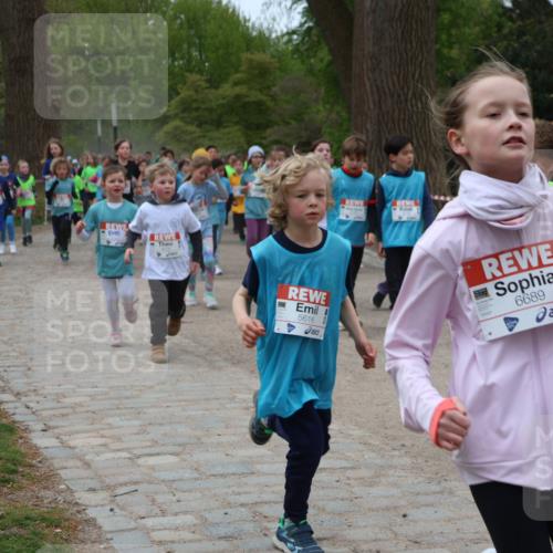25.04.2026 - Das Zehntel Zöllner http://msf.ph/oto/9596447 25.04.2026 10:45:38 Laufen 5616, 6689, 7099 meine-sportfotos.de