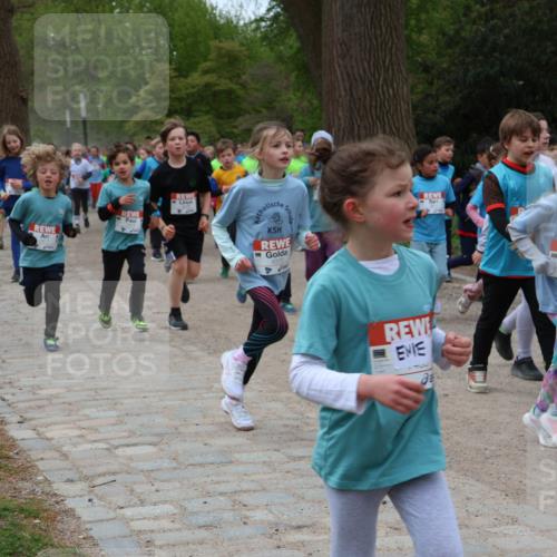 25.04.2026 - Das Zehntel Zöllner http://msf.ph/oto/9596462 25.04.2026 10:45:41 Laufen 6370, 6396 meine-sportfotos.de