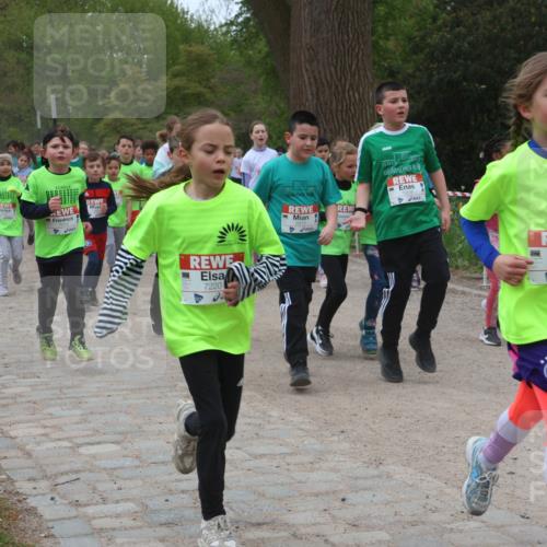 25.04.2026 - Das Zehntel Zöllner http://msf.ph/oto/9596527 25.04.2026 10:45:53 Laufen 7220, 7221 meine-sportfotos.de