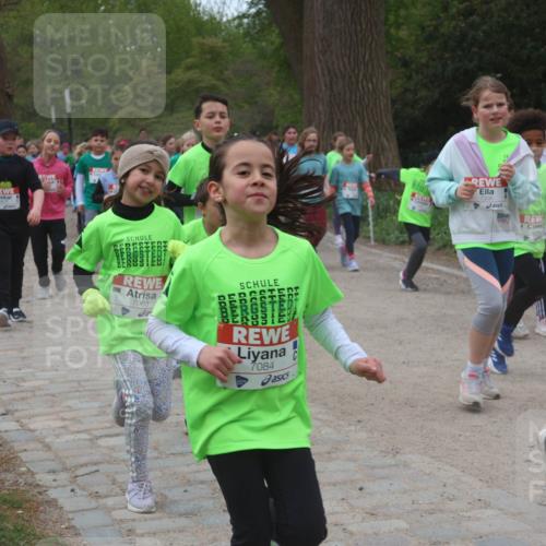 25.04.2026 - Das Zehntel Zöllner http://msf.ph/oto/9596544 25.04.2026 10:45:56 Laufen 7063, 7084, 7336, 799 meine-sportfotos.de