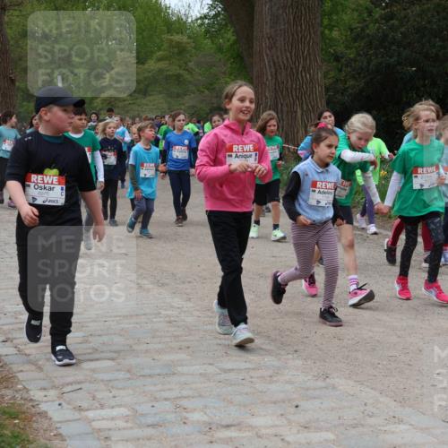 25.04.2026 - Das Zehntel Zöllner http://msf.ph/oto/9596557 25.04.2026 10:45:59 Laufen 6976 meine-sportfotos.de
