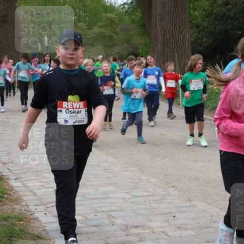 25.04.2026 - Das Zehntel Zöllner http://msf.ph/oto/9596561 25.04.2026 10:46:00 Laufen 6976, 7188 meine-sportfotos.de