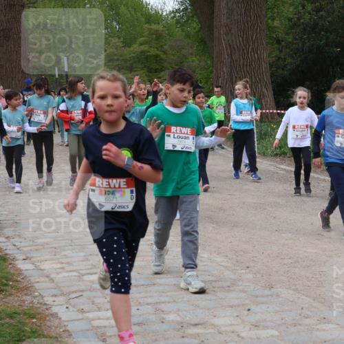 25.04.2026 - Das Zehntel Zöllner http://msf.ph/oto/9596574 25.04.2026 10:46:03 Laufen 6571, 7814 meine-sportfotos.de