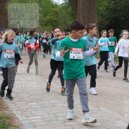 25.04.2026 - Das Zehntel Zöllner http://msf.ph/oto/9596579 25.04.2026 10:46:04 Laufen 7470, 7814 meine-sportfotos.de