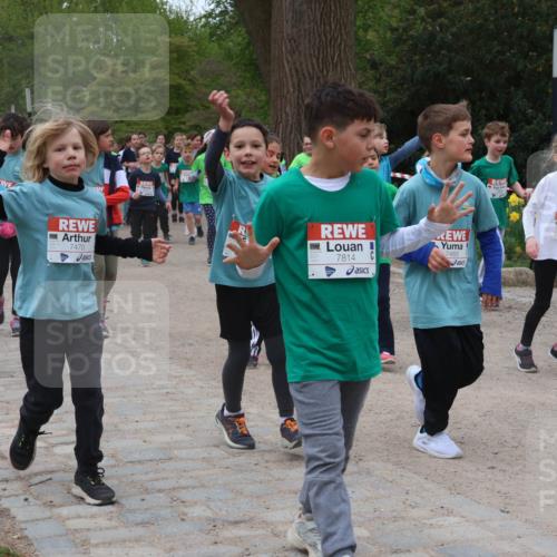 25.04.2026 - Das Zehntel Zöllner http://msf.ph/oto/9596581 25.04.2026 10:46:04 Laufen 7470, 7814, 7483 meine-sportfotos.de