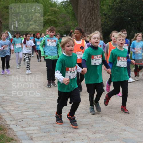 25.04.2026 - Das Zehntel Zöllner http://msf.ph/oto/9596646 25.04.2026 10:46:16 Laufen 7767, 7760, 7800 meine-sportfotos.de