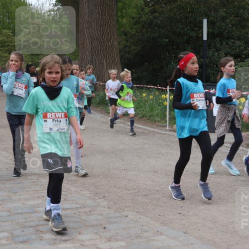 25.04.2026 - Das Zehntel Zöllner http://msf.ph/oto/9596665 25.04.2026 10:46:21 Laufen 6176, 5958, 5717, 5720 meine-sportfotos.de