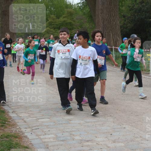 25.04.2026 - Das Zehntel Zöllner http://msf.ph/oto/9596723 25.04.2026 10:46:35 Laufen 5061, 5060, 5064, 7815 meine-sportfotos.de