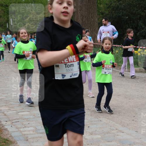 25.04.2026 - Das Zehntel Zöllner http://msf.ph/oto/9596754 25.04.2026 10:46:43 Laufen 5506, 5222 meine-sportfotos.de