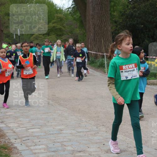 25.04.2026 - Das Zehntel Zöllner http://msf.ph/oto/9596796 25.04.2026 10:46:54 Laufen 6453 meine-sportfotos.de