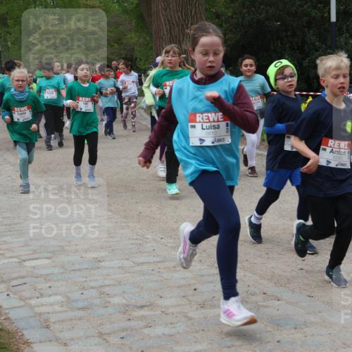 25.04.2026 - Das Zehntel Zöllner http://msf.ph/oto/9596814 25.04.2026 10:46:57 Laufen 5610, 6590 meine-sportfotos.de