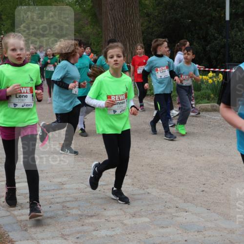 25.04.2026 - Das Zehntel Zöllner http://msf.ph/oto/9596835 25.04.2026 10:47:01 Laufen 7087, 7064, 5766, 2510 meine-sportfotos.de