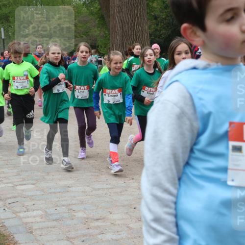 25.04.2026 - Das Zehntel Zöllner http://msf.ph/oto/9596847 25.04.2026 10:47:05 Laufen 5246, 7858, 7685 meine-sportfotos.de