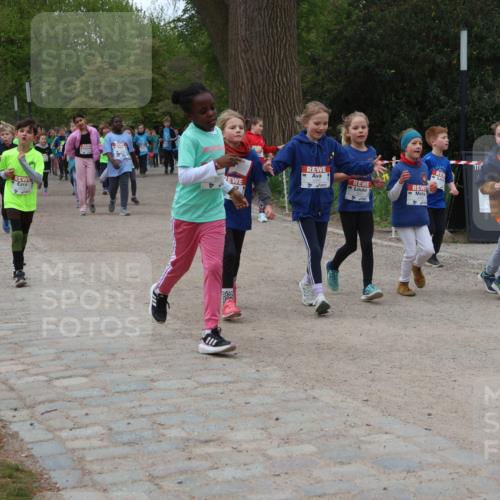 25.04.2026 - Das Zehntel Zöllner http://msf.ph/oto/9596893 25.04.2026 10:47:18 Laufen 5947 meine-sportfotos.de