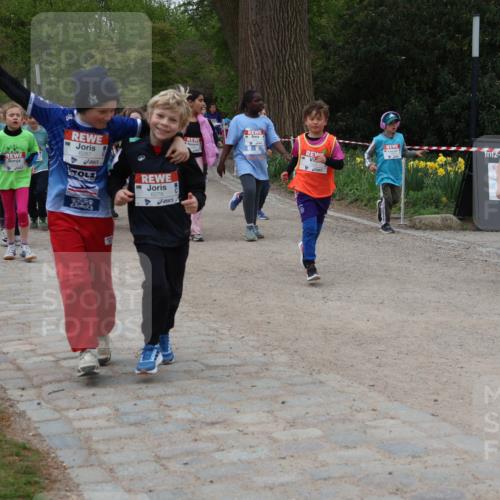 25.04.2026 - Das Zehntel Zöllner http://msf.ph/oto/9596911 25.04.2026 10:47:22 Laufen 6267, 6278 meine-sportfotos.de