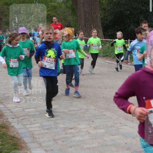 25.04.2026 - Das Zehntel Zöllner http://msf.ph/oto/9596946 25.04.2026 10:47:32 Laufen 5945, 68, 7996 meine-sportfotos.de